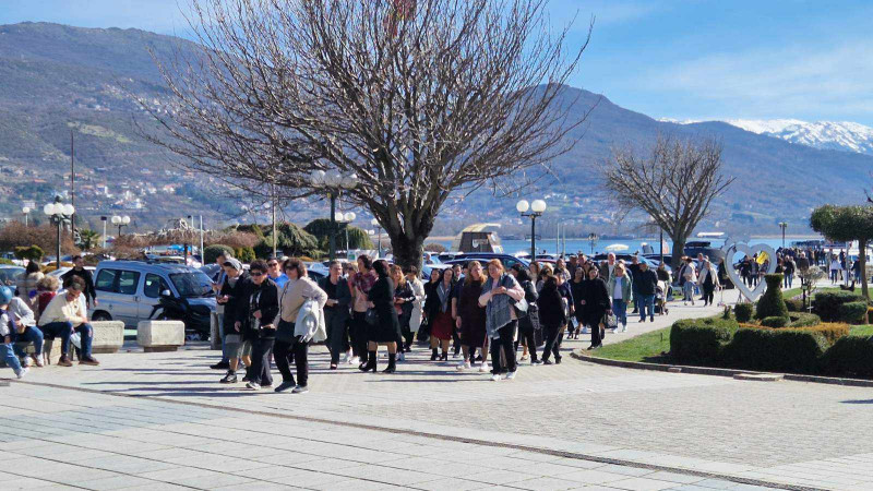 8 Mart vesilesiyle Ohri'ye turist akını