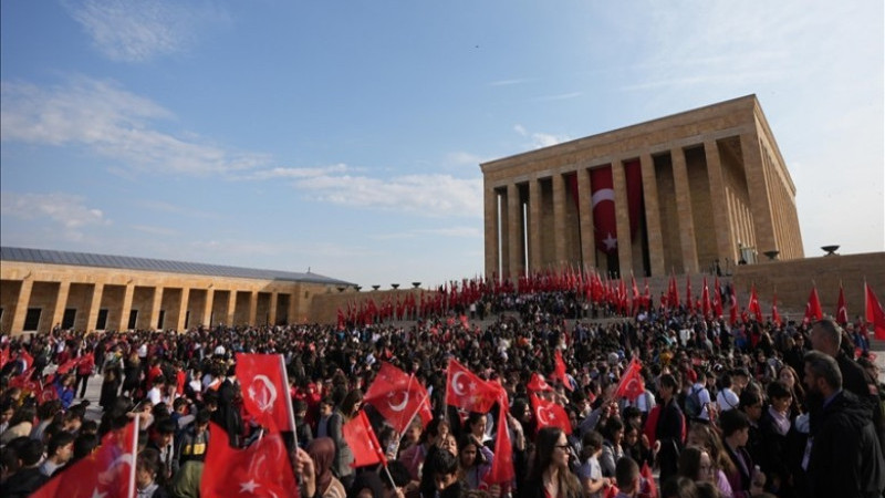 23 Nisan Ulusal Egemenlik ve Çocuk Bayramı coşkuyla kutlanıyor