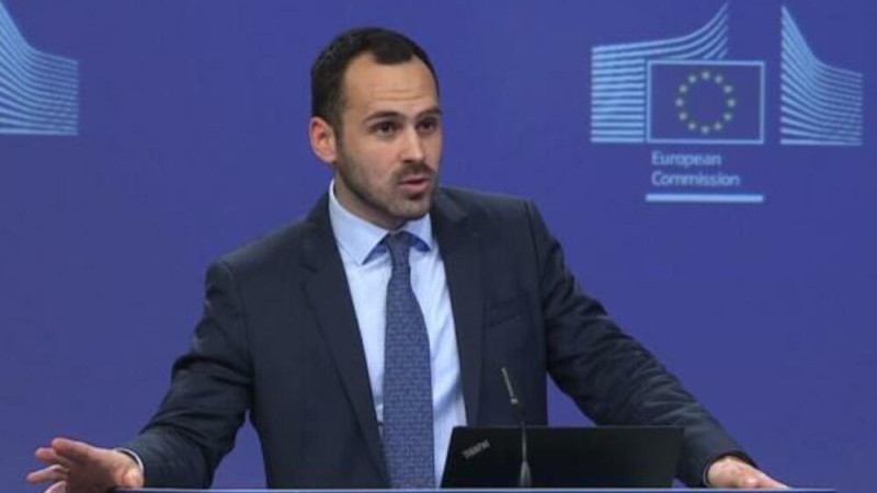 Mercier: Vuçiç'in Moskova’daki Zafer Günü törenine katılımı, AB yolunu zedeleyecek