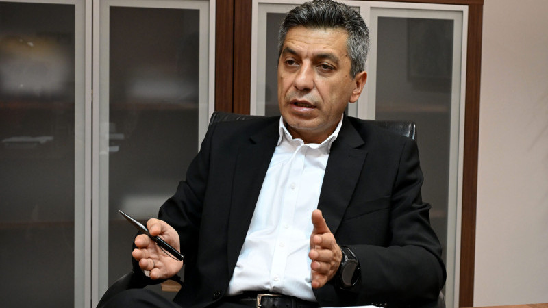 Meciti: Taravari gizlice Ahmeti ve oligarklarla görüşüyordu