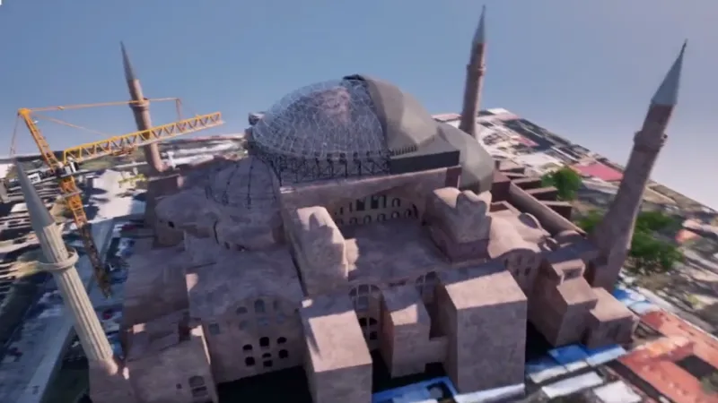 Ayasofya’da restorasyon çalışmaları sürüyor: İbadet ve tarih bir arada korunacak