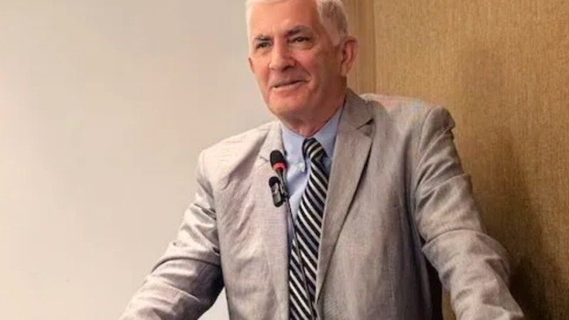 İbrahim Arslan: Kosova Parlamentosunda Arnavut inadı