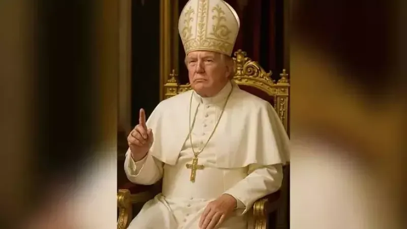 Trump, yapay zeka ile kendisini 'Papa' yaptığı bir fotoğraf paylaştı