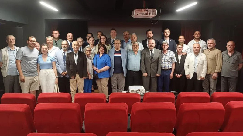 Buca’da Balkanlar için akademik panel düzenlendi