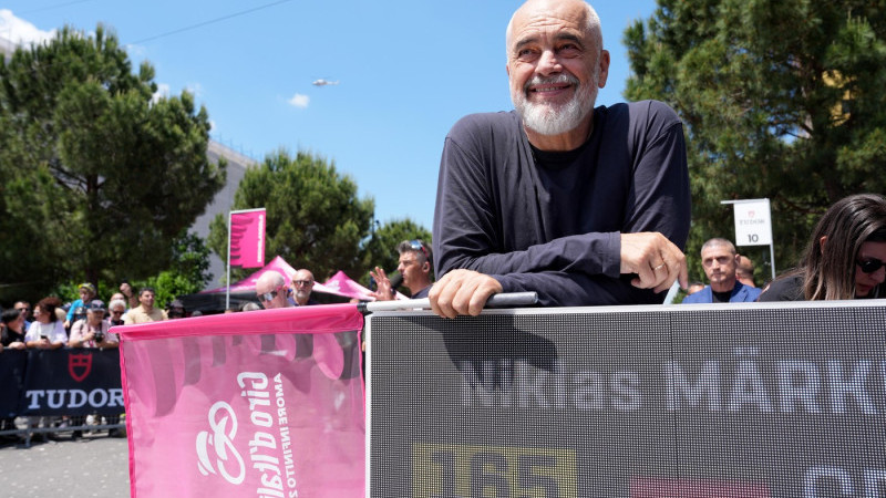 Arnavutluk'ta seçim günü
