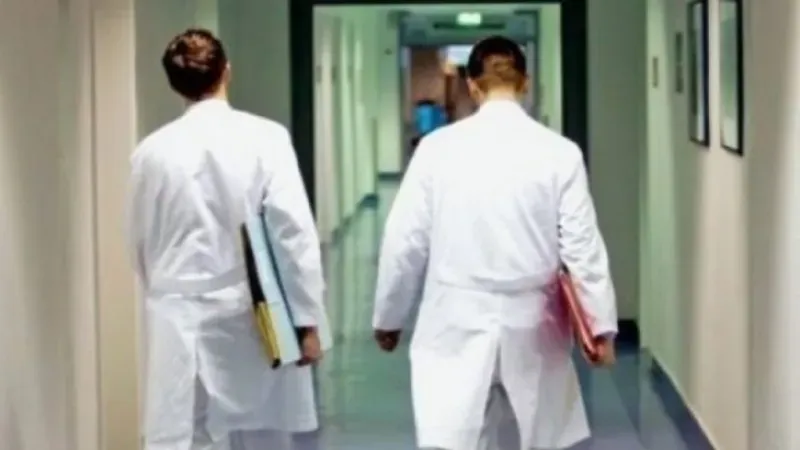 Sağlık alanında 300 yeni uzman doktor işe alınacak
