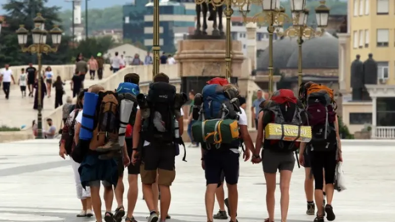 Hizmet cirosu düştü: Turizm ve idari hizmetler yükselişte