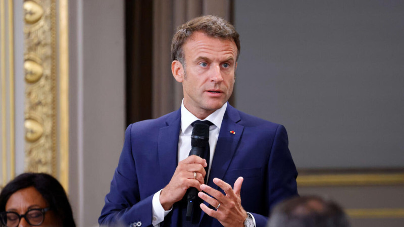 Macron: 