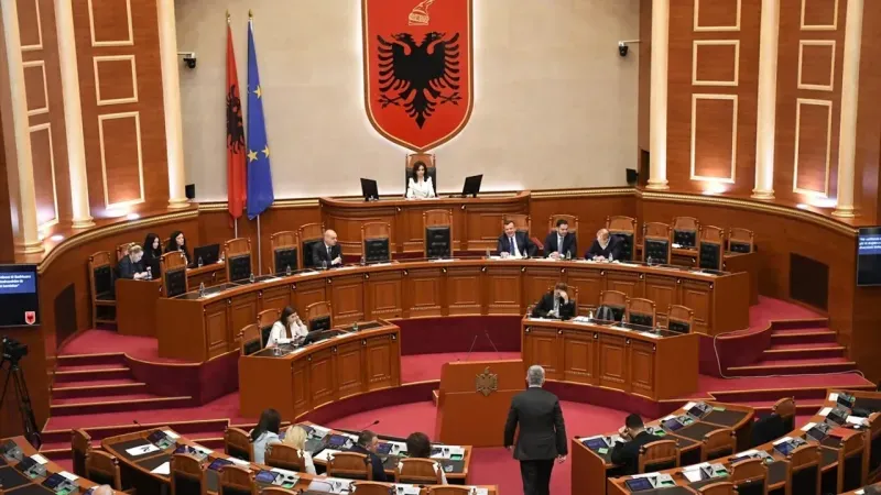 Arnavutluk Meclisi'nden Ukrayna ile güvenlik anlaşması onayı