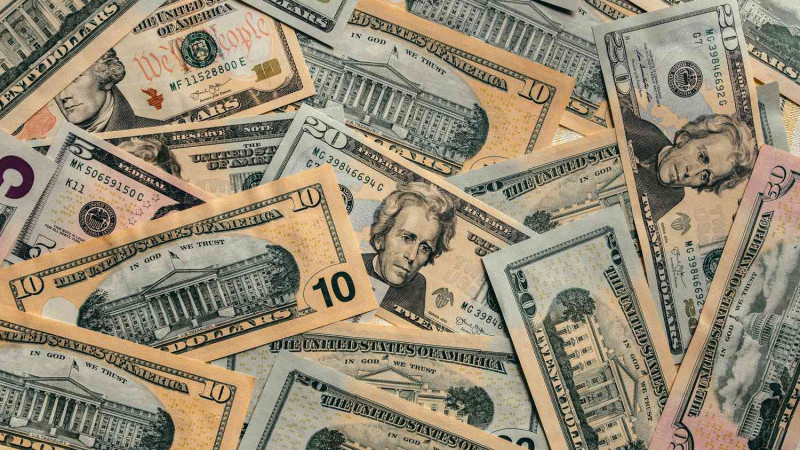 Dolar son üç yılın en düşük seviyesinde