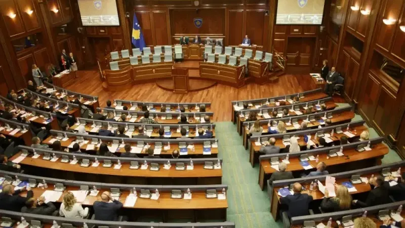 Kosova Meclisi’nde 31. deneme de sonuçsuz kaldı