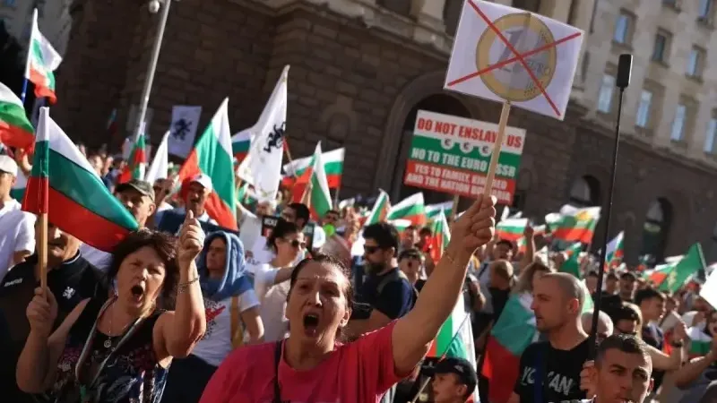 Bulgaristan’da avroya geçişe karşı protestolar büyüyor