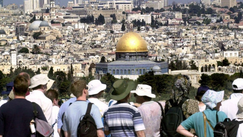 İsrail-İran çatışması tatilleri yarıladı: 40 bin turist zor durumda
