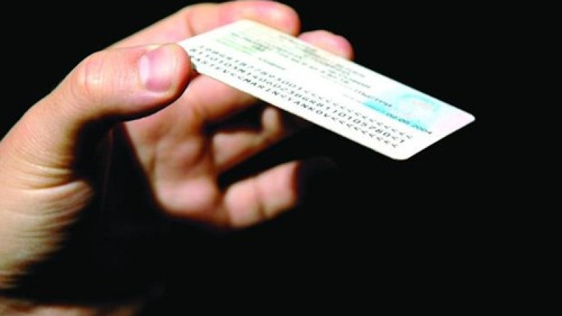 Ekim ayından itibaren dijital kimlik kartı ve sürücü belgesi için süper uygulama