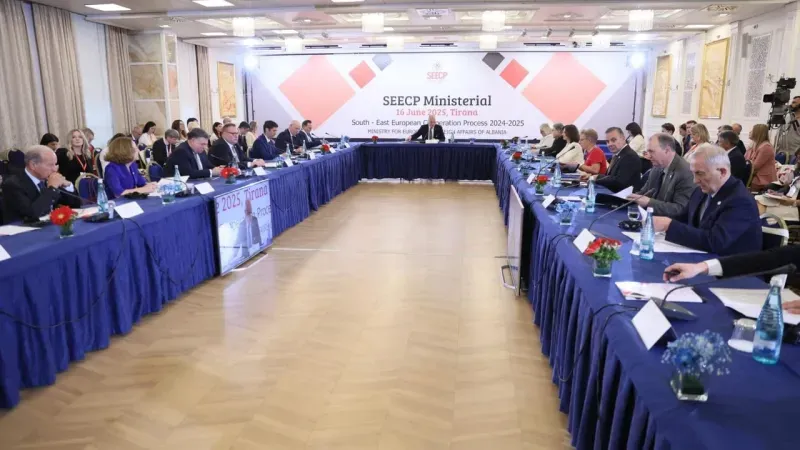 Güneydoğu Avrupa İşbirliği zirvesi Tiran'da yapıldı