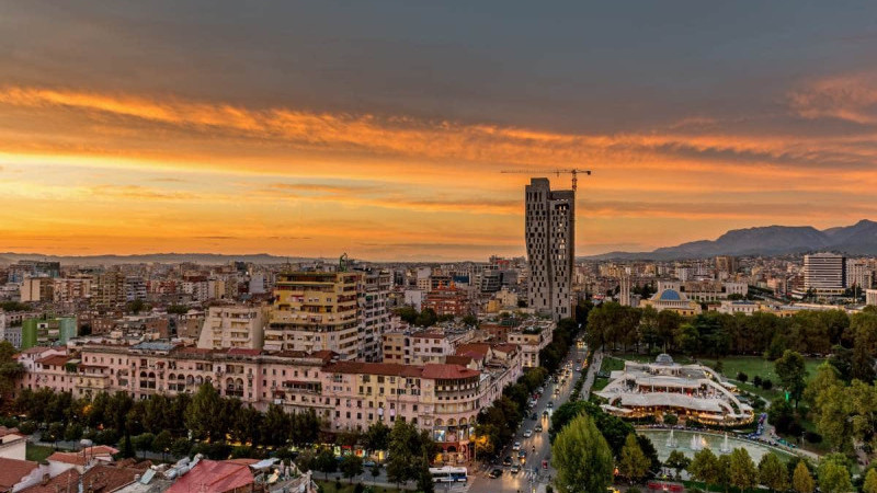 Arnavutluk’ta enerji verimliliği hamlesi: 745 bin konut yenilenecek