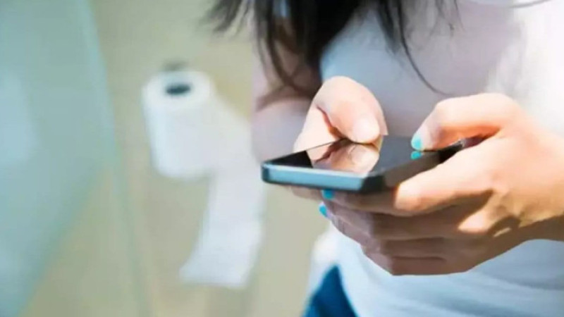 Cep telefonları gerçekten klozetten 10 kat daha mı kirli?