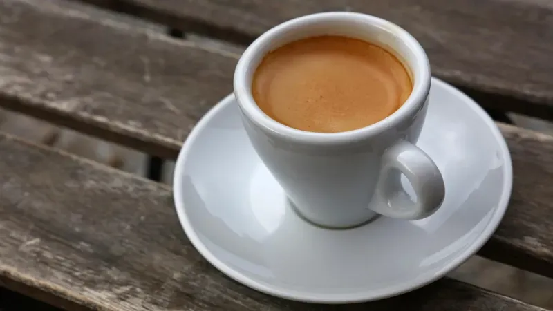 Üsküp’te bir fincan espresso 150 denar: “Fiyatlar halkın alım gücünü yansıtmıyor”