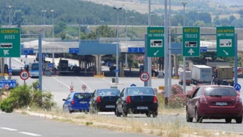 Devlet yollarında trafik yoğunluğu: Bogorodica sınır kapısında bekleme süresi yaklaşık yarım saat