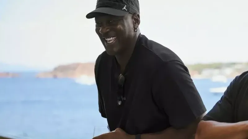 Michael Jordan'ın Yunanistan'da bıraktığı bahşişe çalışanlar bile inanamadı