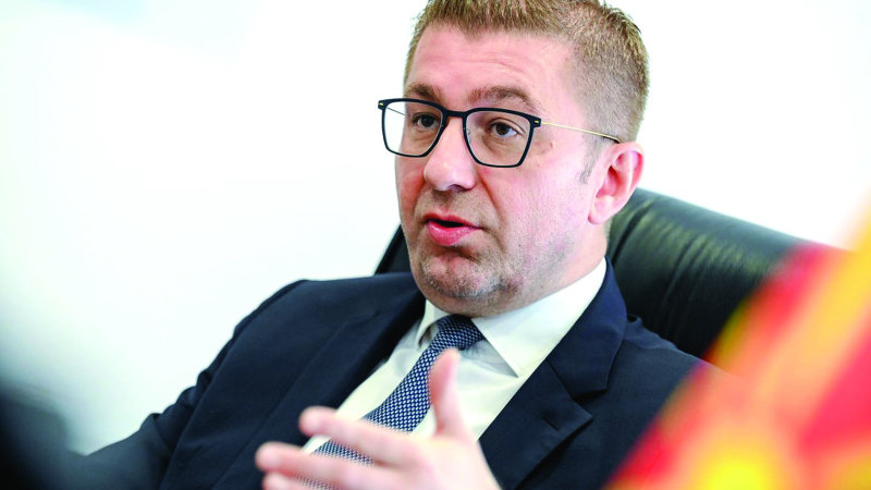 Mickoski: Makedon Kimliği ve Dili AP Raporu'ndan 